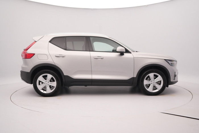 Volvo XC40 B4 PLUS DARK AUT 1. maj