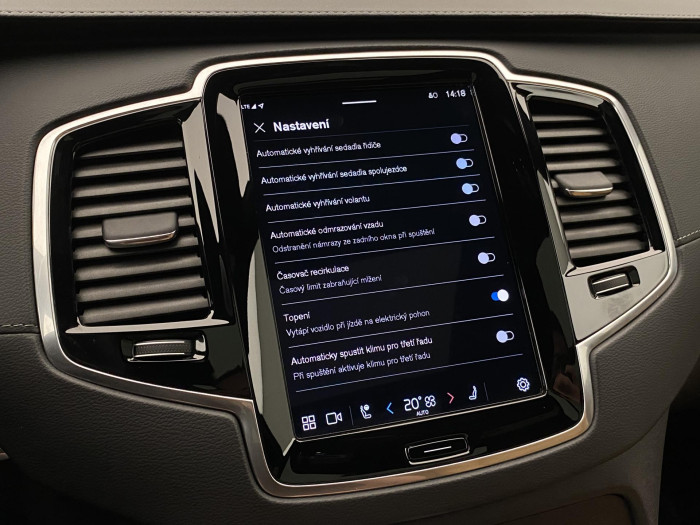 Volvo XC90 T8 AWD ULTIMATE DARK RECHARGE