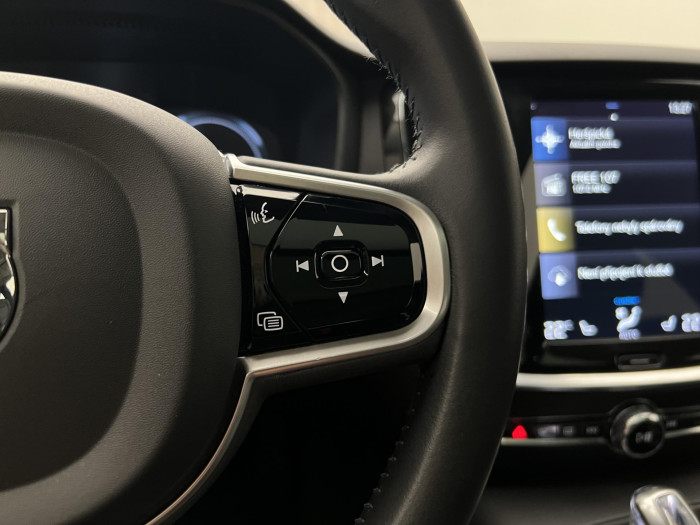 Volvo V60 T8 AWD RECHARGE INSCRIPTION