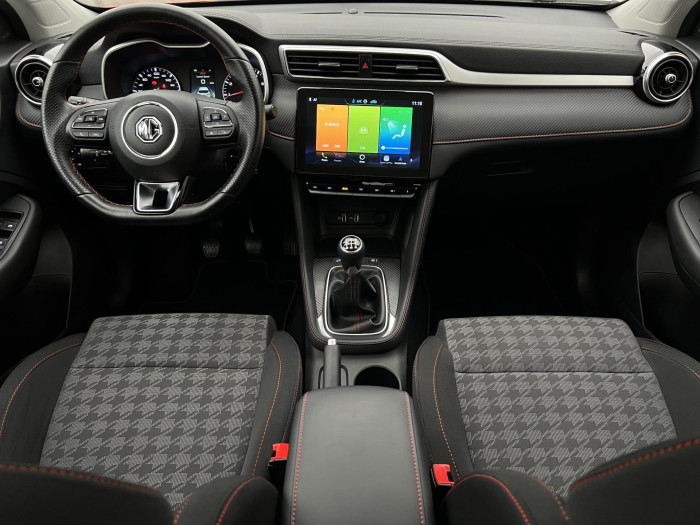 MG ZS 1.5 ESSENTIAL PLUS CZ