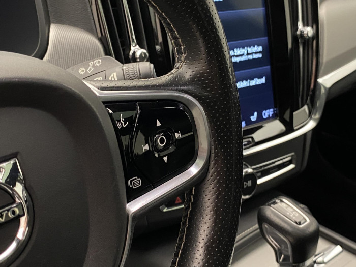 Volvo V90 D4 R-DESIGN AUT 2.0 d