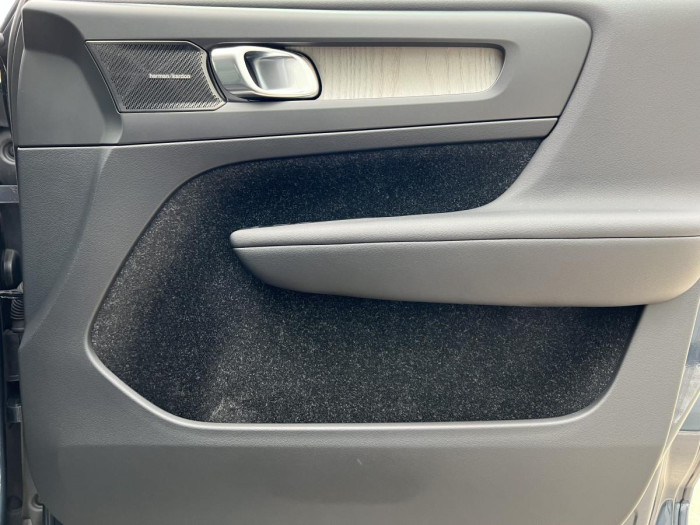 Volvo XC40 D3 INSCRIPTION 1.maj REZERVACE 2.0 d