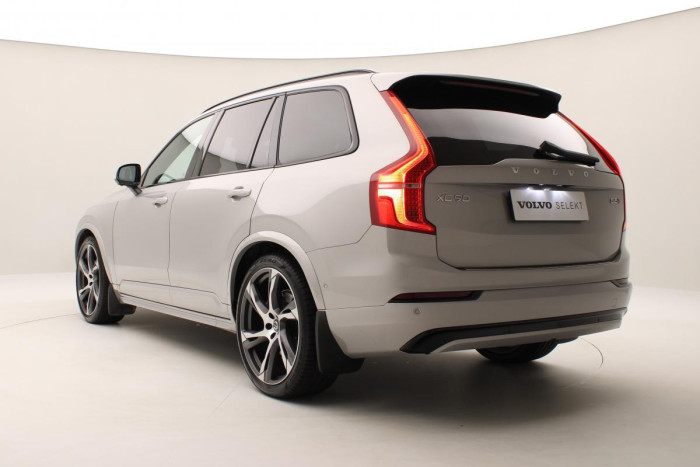 Volvo XC90 B5 AWD ULTIMATE DARK REZERVACE