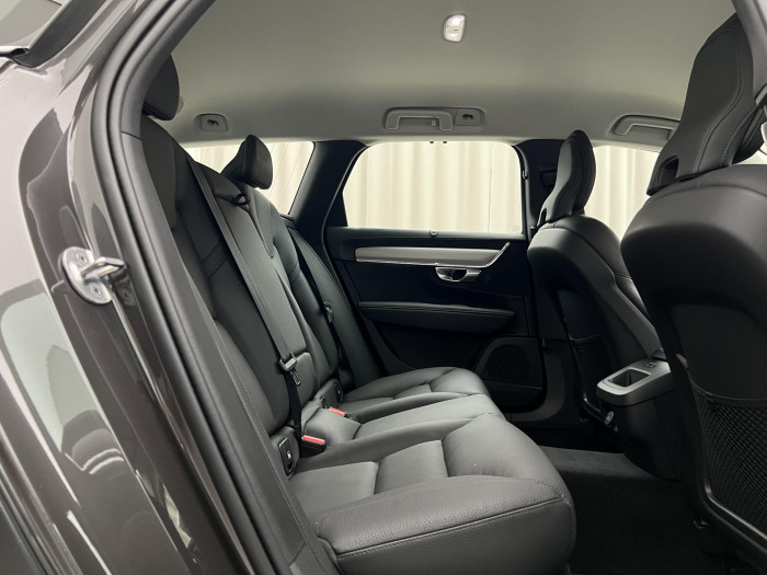 Volvo V90 CC B4 AWD PLUS AUT