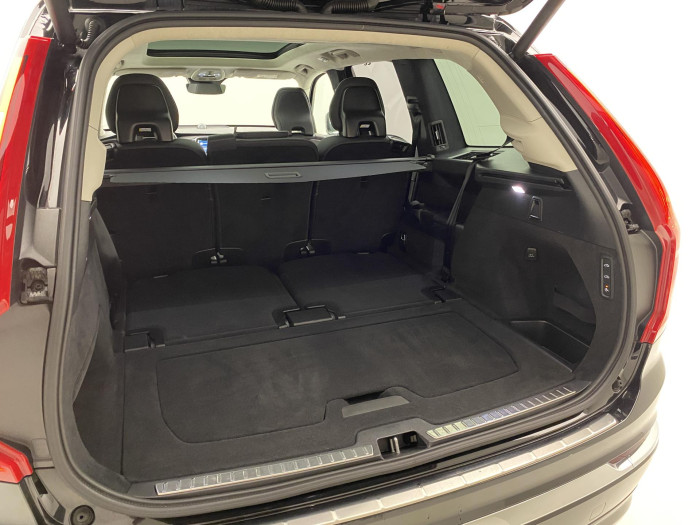 Volvo XC90 B5 AWD BRIGHT ULT. REZERVACE