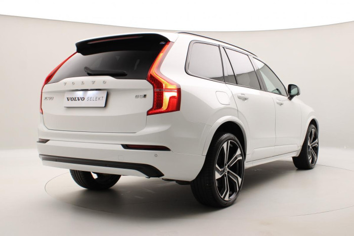 Volvo XC90 B5 AWD R-DESIGN AUT REZERVACE