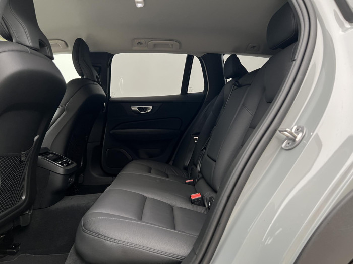 Volvo V60 CC B5 AWD PLUS BRIGHT AUT