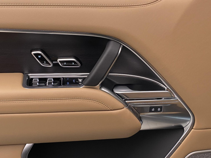 Land Rover Range Rover D350 AUTOBIOGRAPHY LWB 3.0 d