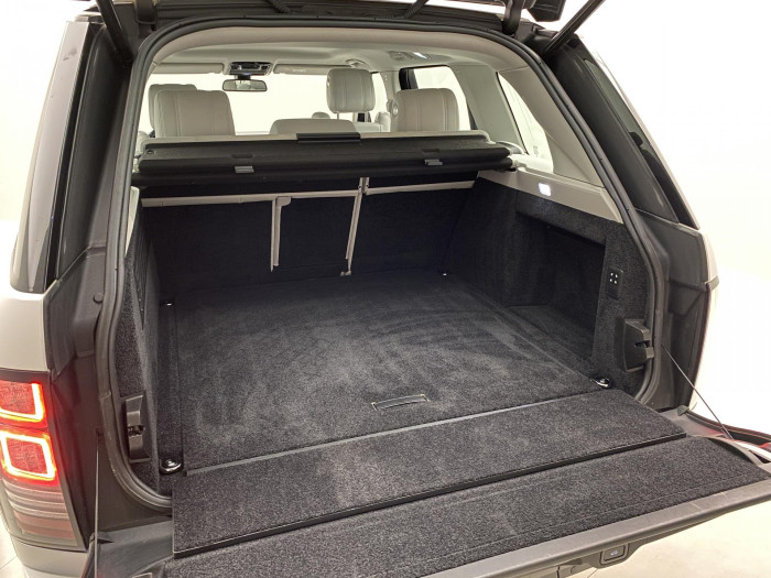 Land Rover Range Rover 5.0 S/C V8 VOGUE REZERVACE 5.0 V8