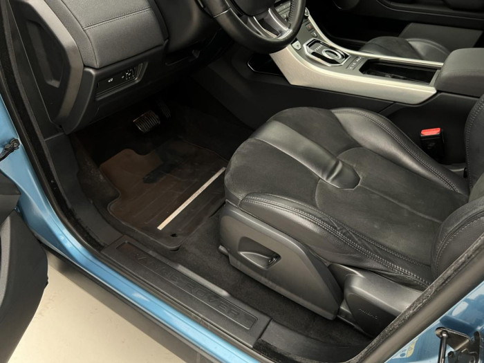 Land Rover Range Rover Evoque 2.2 TD4 AWD AUT CZ REZERVACE 2.2 TD