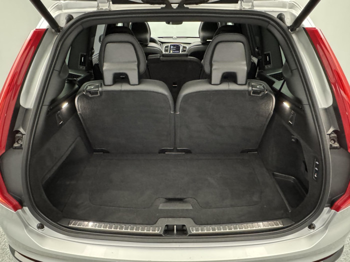 Volvo XC90 B5 AWD R-Design AUT REZERVACE