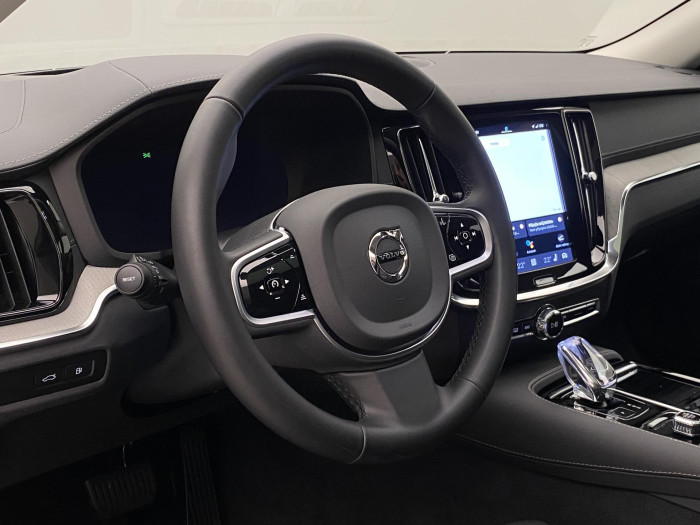 Volvo V60 T8 AWD PLUG-IN BRIGHT ULTRA CZ