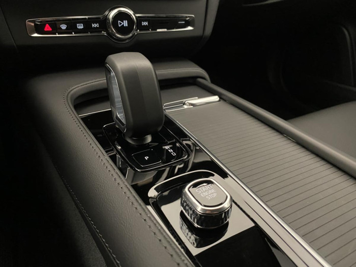 Volvo V90 CC B4 AWD PLUS AUT REZERVACE 2.0 CC CC Plus