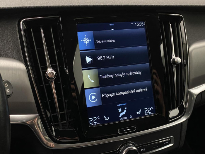 Volvo V90 CC D5 AWD MOMENTUM REZERVACE 2.0 d CC CC Momentum