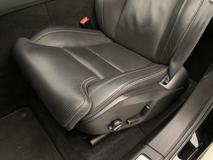 Volvo XC60 B5 AWD R-DESIGN AUT