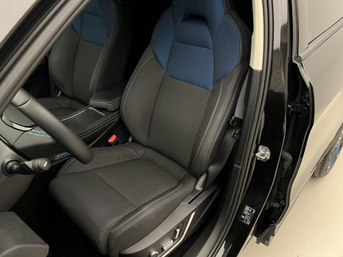 Lynk & Co 01 HEV DCT AUT