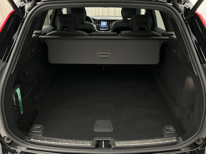 Volvo XC60 B5 AWD BLACK EDITION PLUS AUT