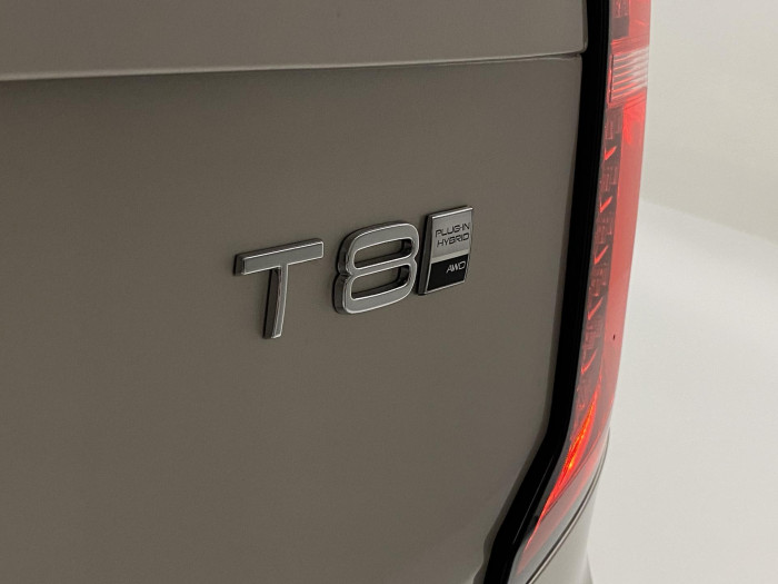 Volvo XC90 T8 AWD RECHARGE DARK PLUS 7m