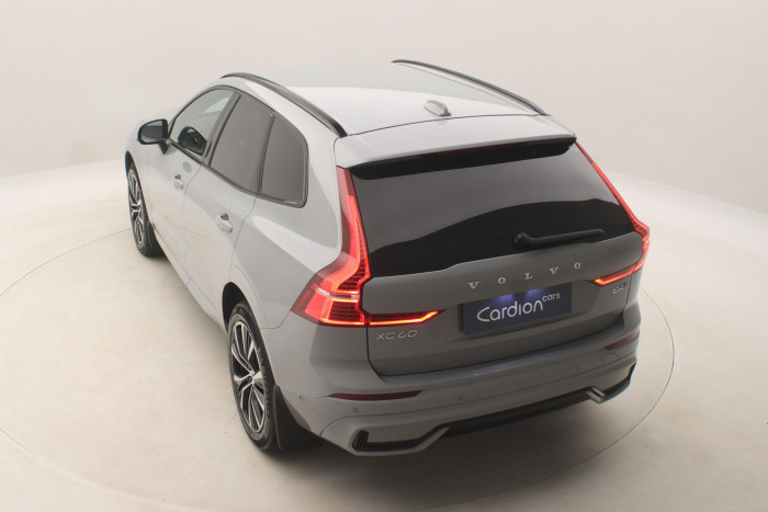 Volvo XC60 B4 AWD PLUS DARK AUT 1.maj