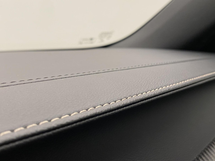 Volvo V90 D5 AWD R-DESIGN REZERVACE 2.0 d