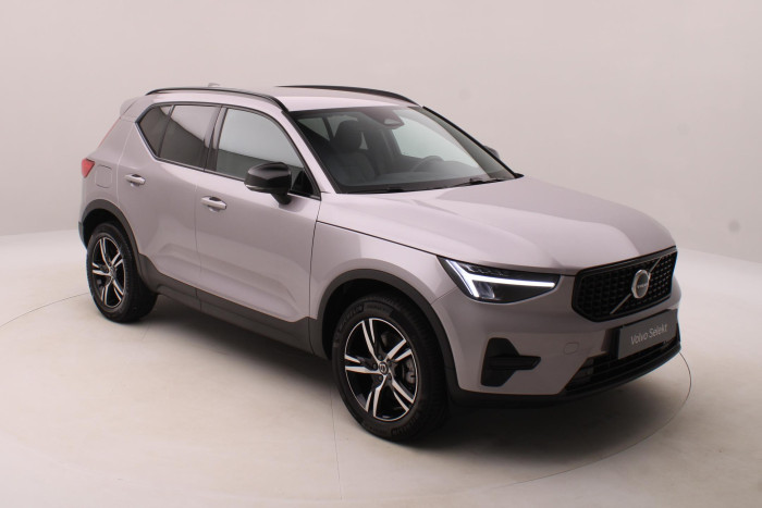 Volvo XC40 B3 DARK PLUS AUT CZ