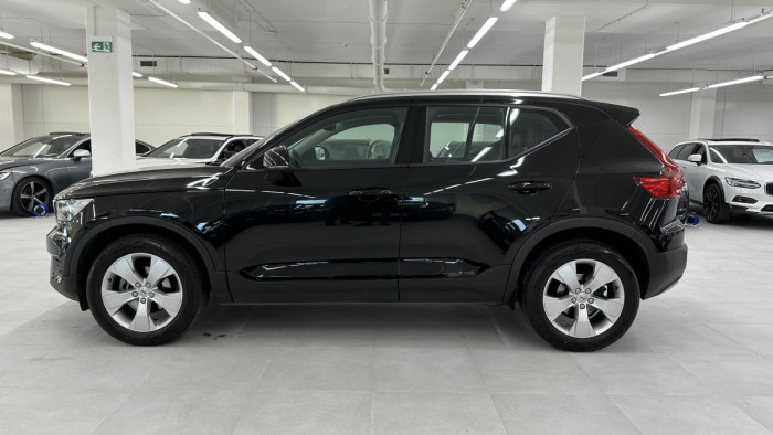 Volvo XC40 T3 MOMENTUM AUT REZERVACE 1.5 Momentum