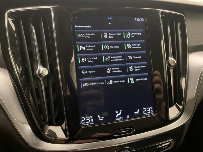 Volvo V60 D4 MOMENTUM 1.maj. REZERVACE 2.0 d Momentum