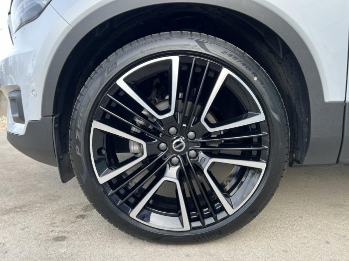 Volvo XC40 D3 INSCRIPTION 1.maj. 2.0 d