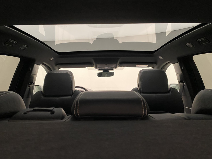 Jaguar E-Pace P300 AWD R-DYNAMIC REZERVACE 2.0 Dynamic