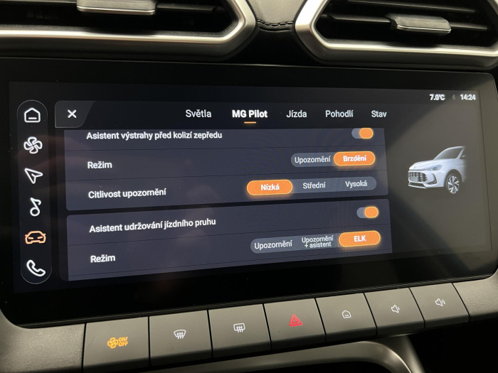 MG ZS 1.5 EXCLUSIVE HYBRID+ AUT CZ 1.5 Exclusive