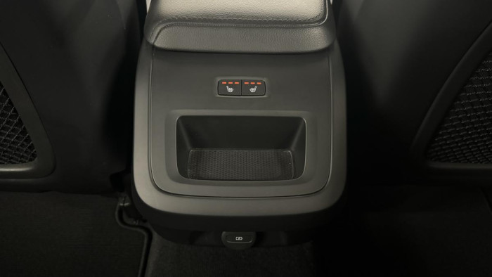 Volvo V60 B4 MOMENTUM ADVANCED REZERVACE 2.0 Momentum