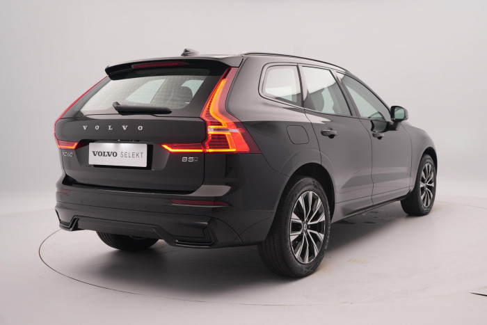 Volvo XC60 B5 AWD PLUS DARK AUT CZ 1.maj.