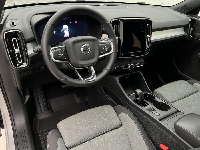 Volvo XC40 B3 CORE AUT CZ