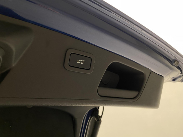 Jaguar E-Pace P200 S AWD AUT REZERVACE