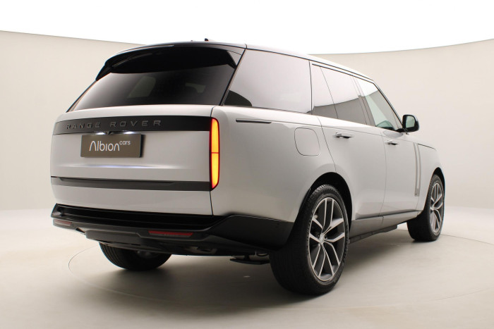 Land Rover Range Rover P550e AUTOBIOGRAPHY