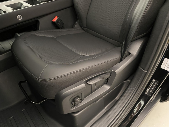 Land Rover Defender 110 D200 S AWD AUT 3.0 d