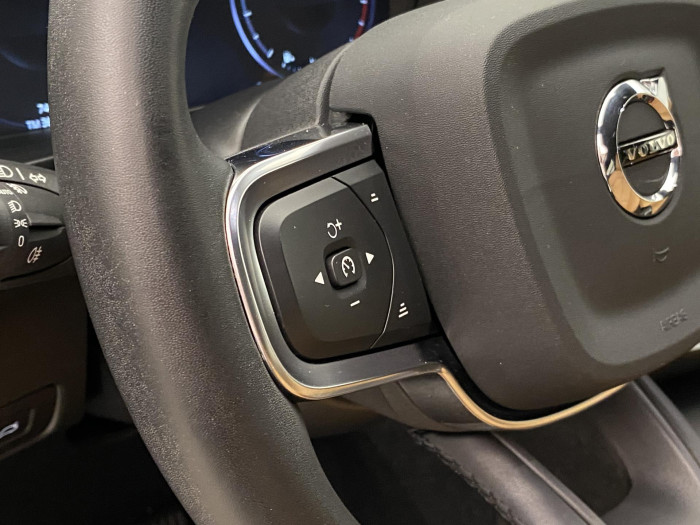 Volvo XC40 B4 AWD INSCRIPTION AUT CZ