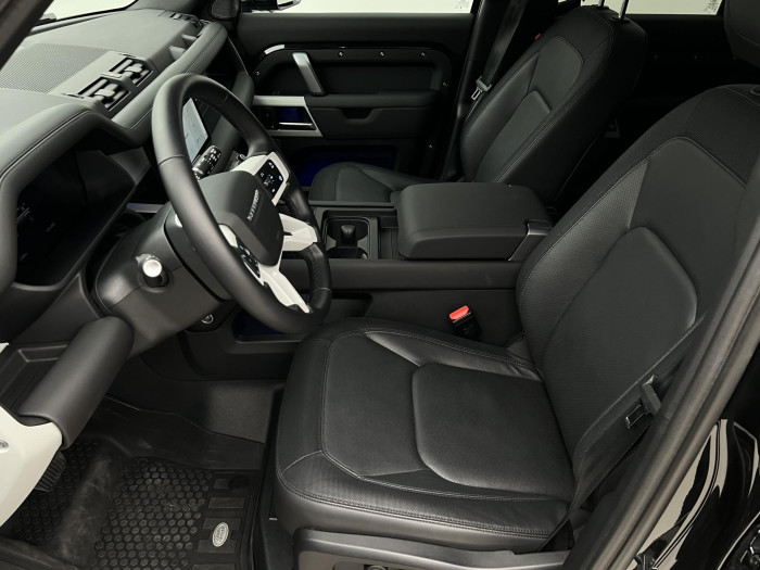 Land Rover Defender 110 D300 X-DYNAMIC 3.0 d Dynamic