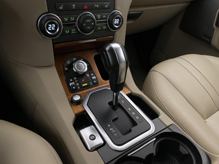 Land Rover Discovery SDV6 HSE AWD AUT CZ