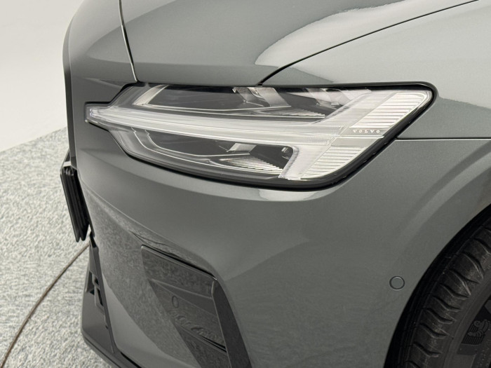 Volvo V60 B4 AUT DARK PLUS