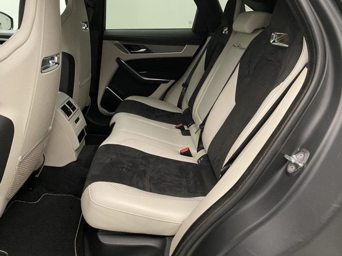 Jaguar F-Pace 5.0 V8 SVR AWD AUT REZERVACE 5.0 V8