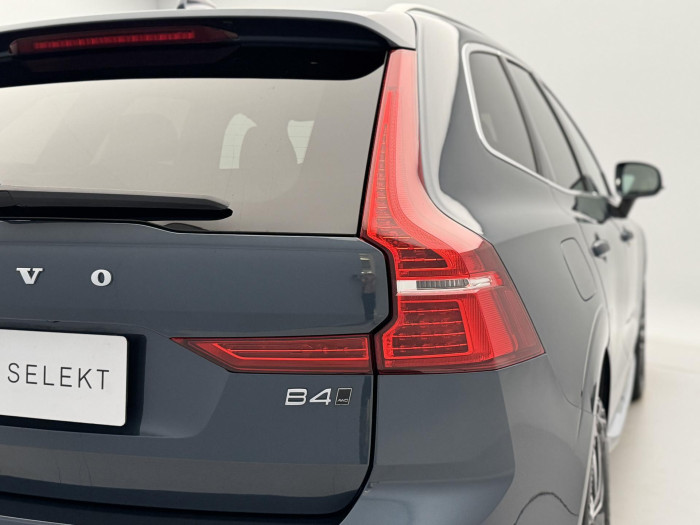 Volvo XC60 B4 AWD PLUS BRIGHT CZ 1. maj