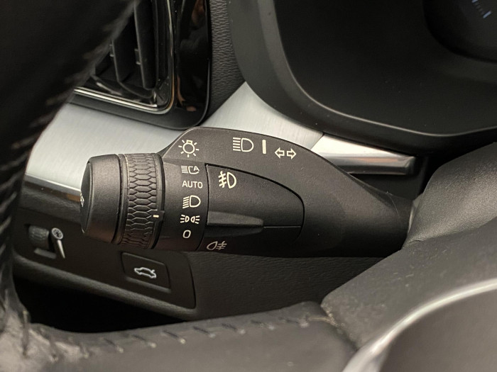 Volvo XC60 T5 AWD MOMENTUM AUT CZ 2.0 Momentum