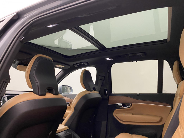 Volvo XC90 D5 AWD INSCRIPTION CZ 1. maj 2.0 d