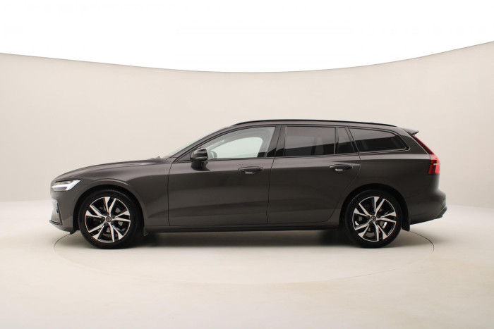 Volvo V60 B4 PLUS DARK AUT 1.maj