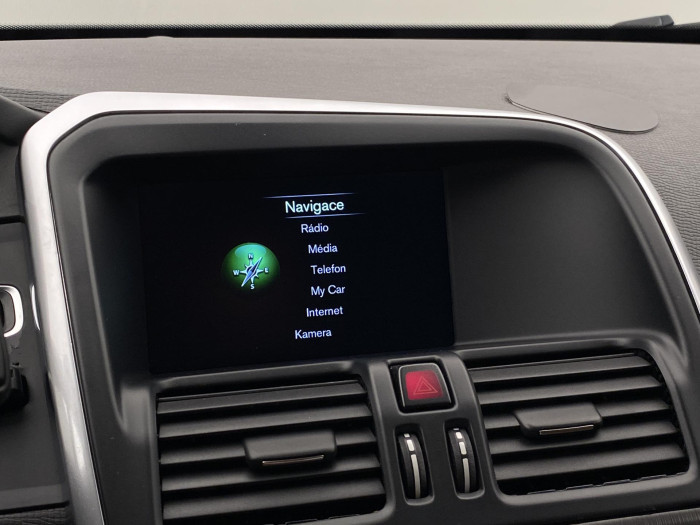 Volvo XC60 D5 AWD SUMMUM AUT CZ 2.4 d Summum