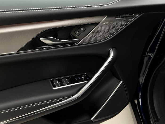 Jaguar F-Pace D300 AWD R-DYNAMIC SE AUT 3.0 d Dynamic SE