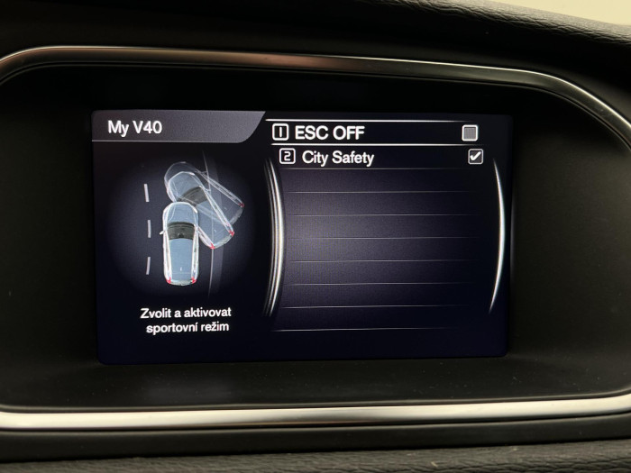 Volvo V40 T2 BLACK EDITION 1.maj. 2.0 Edition
