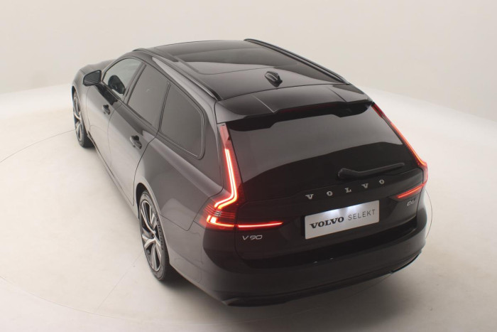 Volvo V90 B6 AWD ULTIMATE DARK CZ 1.maj