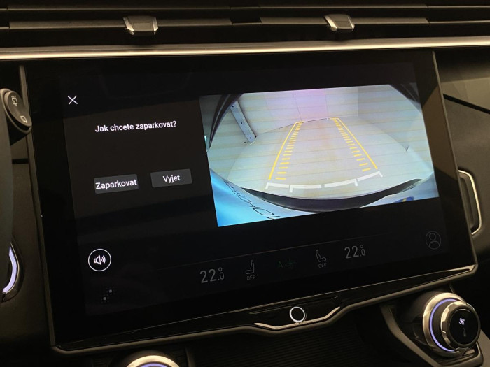 Lynk & Co 01 PHEV DCT AUT 1.maj. REZERVACE